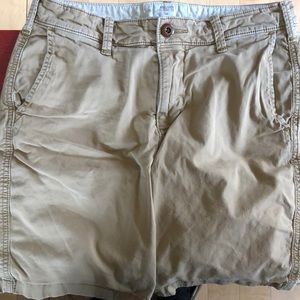 Size 30, men’s Hollister shorts
